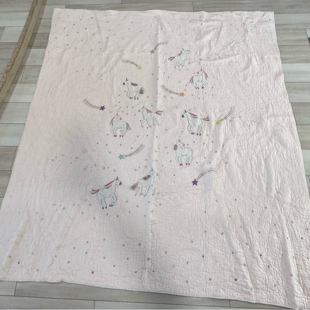 Pottery Barn Kids Unicorn Quilt - Pink/Rainbow (Full/Queen)